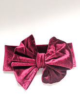 Load image into Gallery viewer, Very Velvet Bow